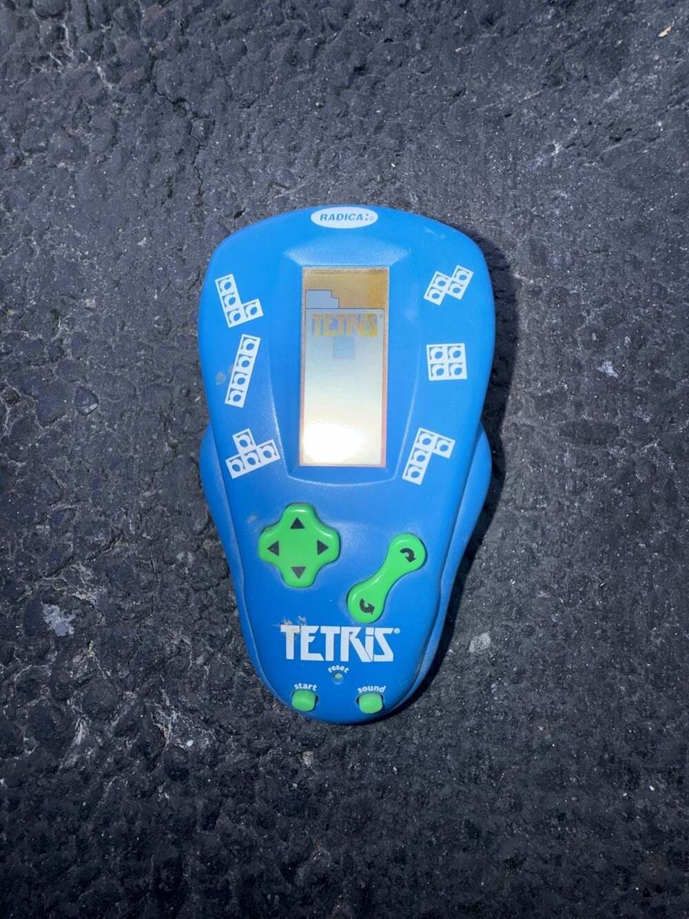 Vintage 2000 Radica Blue Tetris Pocket Handheld Electronic Game